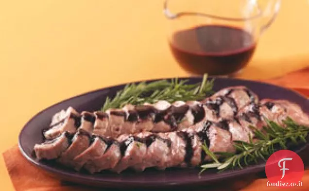 Maiale al rosmarino con salsa di frutti di bosco