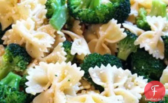 Papillon con Broccoli, Aglio e limone