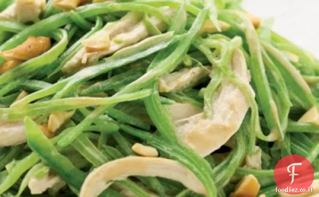 Pisello di neve calda e insalata di pollo ricetta