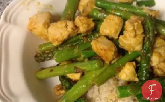 Pollo all'arancia con asparagi