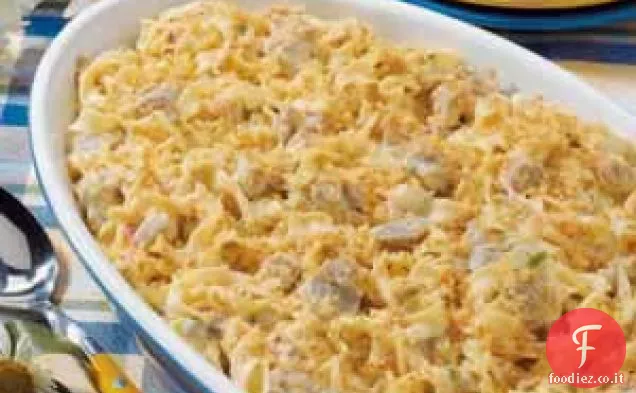 Casseruola di noodle di salsiccia