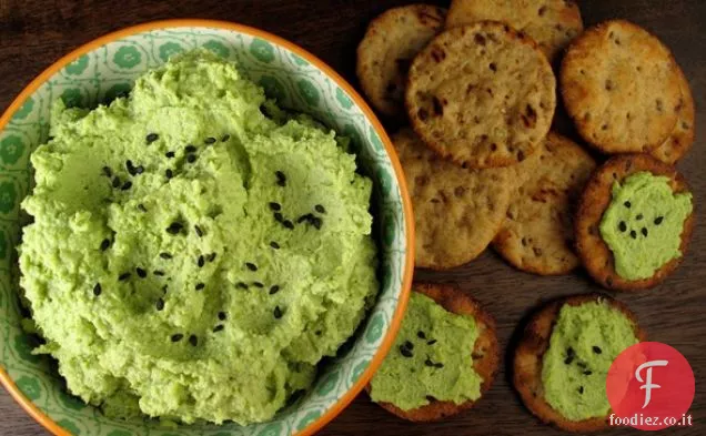 Hummus di Edamame all'aglio tostato