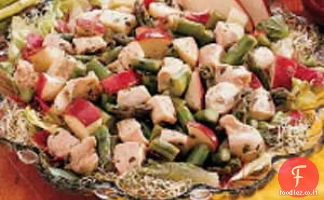 Insalata di asparagi, mele e pollo