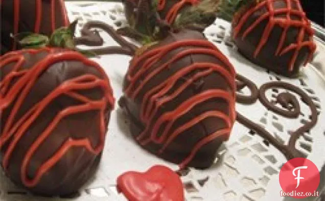 Fragole ricoperte di cioccolato più sane