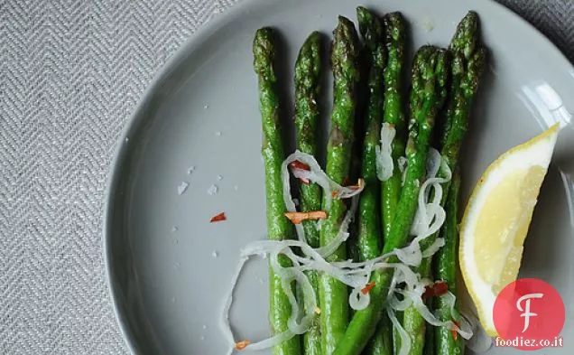 Asparagi con Scalogno, Peperoncino e Limone