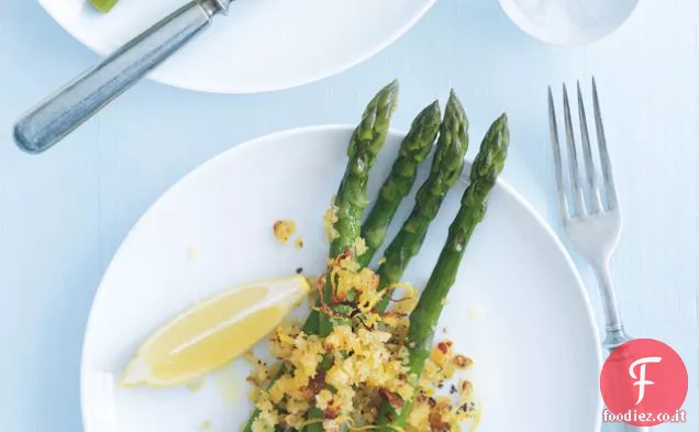 Asparagi alla griglia con Peperoncino e Pangrattato al Limone