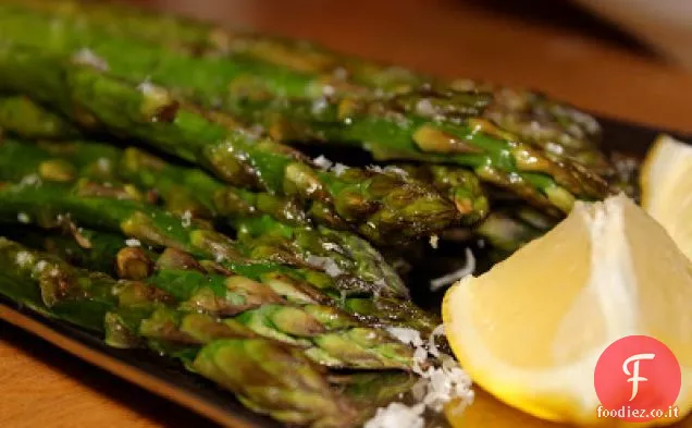 Asparagi arrostiti con limone e Parmigiano