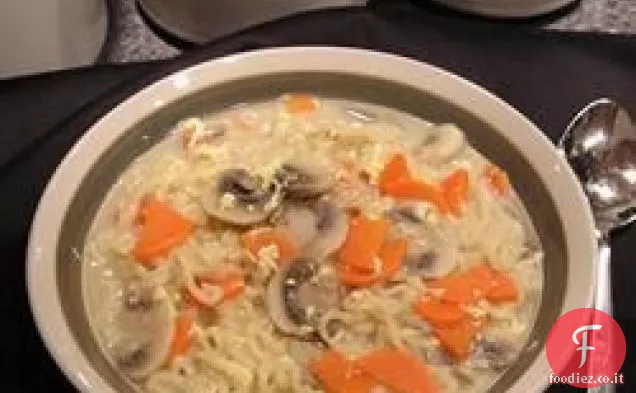 Zuppa di ramen universitaria leggermente più sana