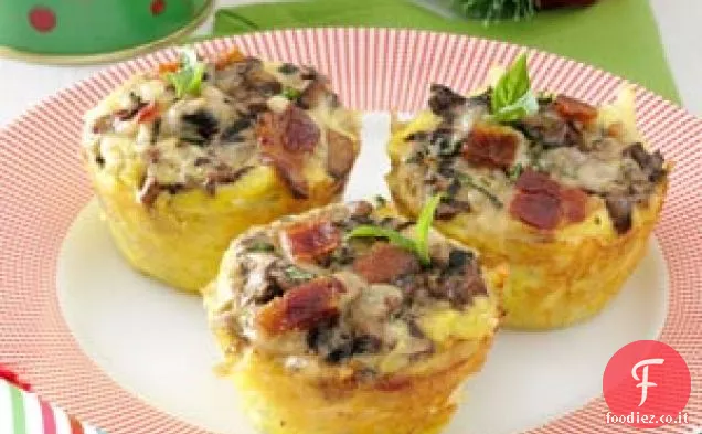 Nidi di Hash Brown con Portobellos e uova