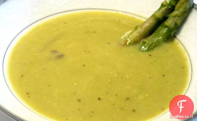 Crema di zuppa di asparagi