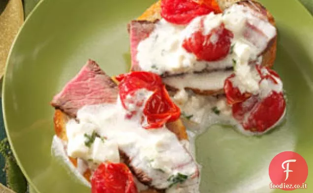 Crostini di Bistecca con Pomodori Arrostiti