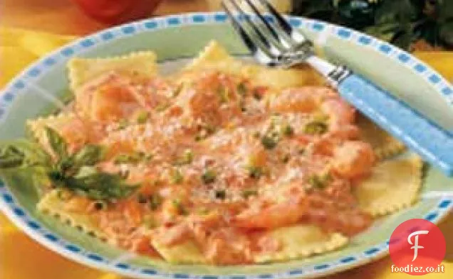 Ravioli con Salsa di Pomodoro Gamberetti