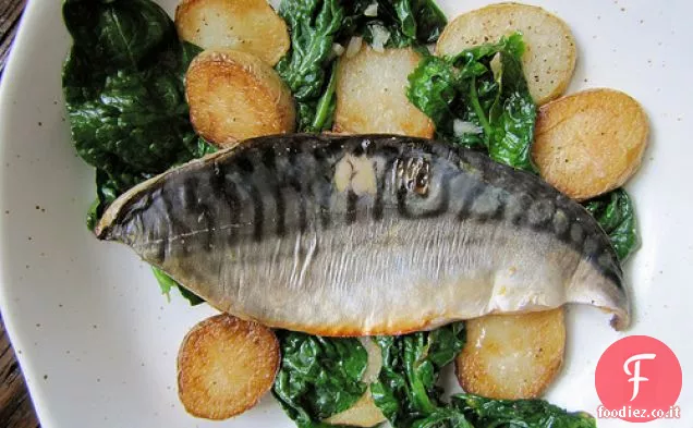 Miso Sgombro alla griglia con patate e spinaci
