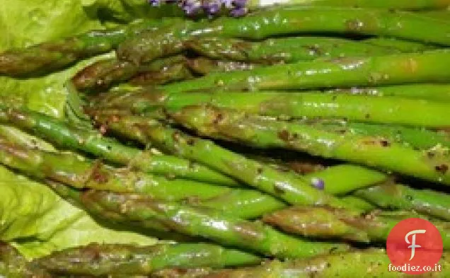 Asparagi marinati refrigerati