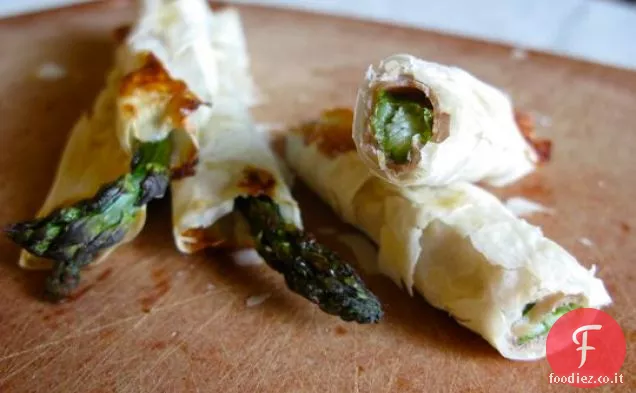 Lance di asparagi avvolte in Prosciutto e Fillo