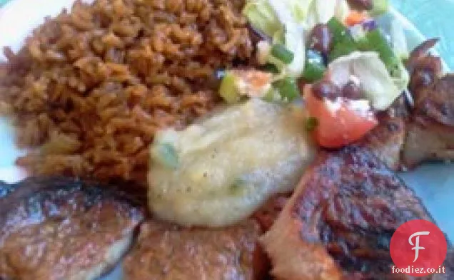 Braciole di maiale alla griglia Mesquite con salsa di mele