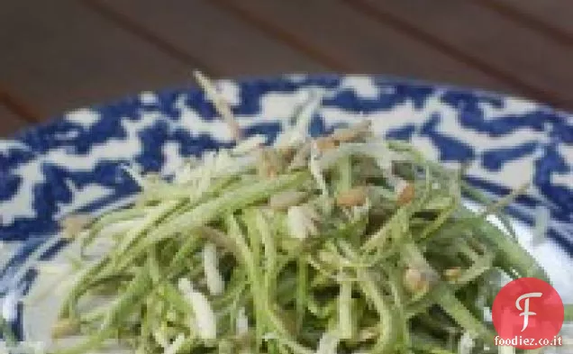 Insalata di asparagi rasati