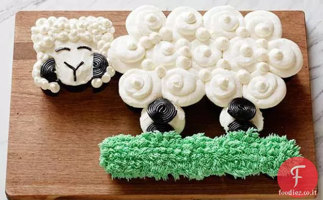 Piccolo agnello Pull-Apart Cupcakes