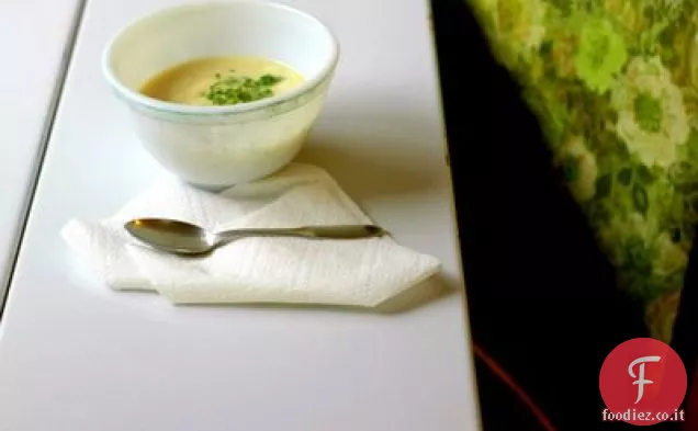 Purea di zuppa di radice di sedano