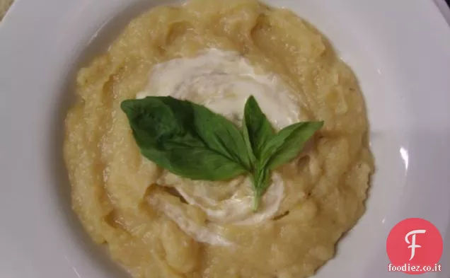 Zuppa di porri, patate e sedano rapa