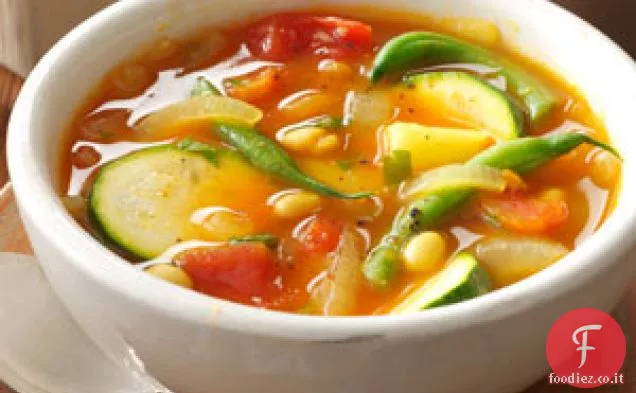 Zuppa di verdure estive