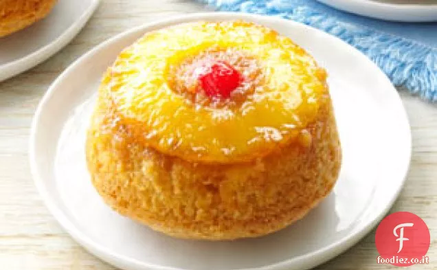 Cupcakes capovolti all'ananas