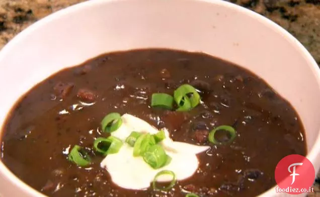 Zuppa piccante di fagioli neri