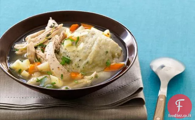 Zuppa di pollo e gnocco