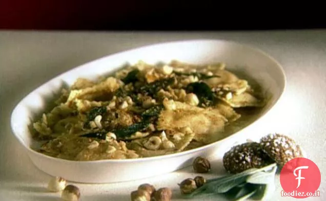 Ravioli di Zucca con Salvia e Nocciole Tostate