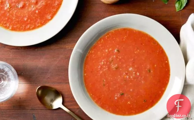Zuppa di pomodoro e basilico arrosto