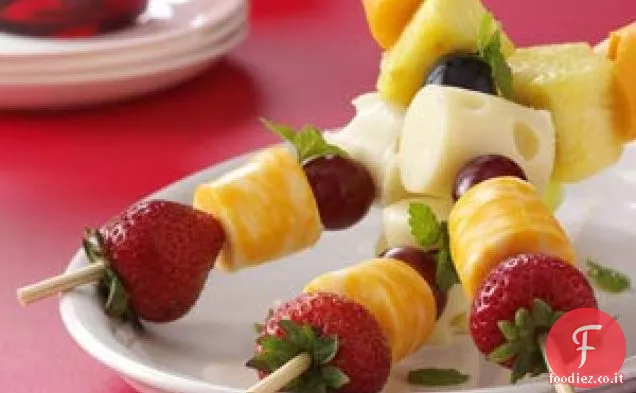 Frutta ' n ' Formaggio Kabobs
