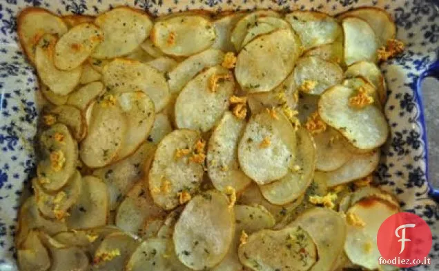Garlicky Patate al forno si assottiglia