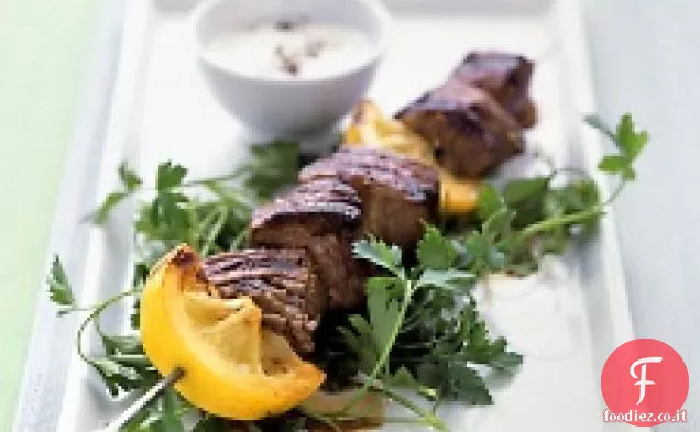 Spiedini di agnello al limone e aglio