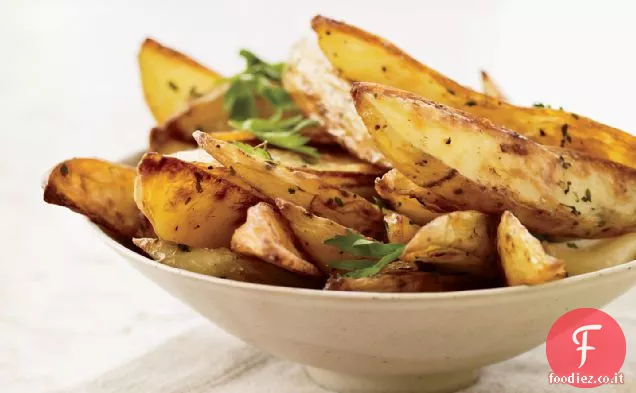 Patatine fritte al forno con aglio arrosto