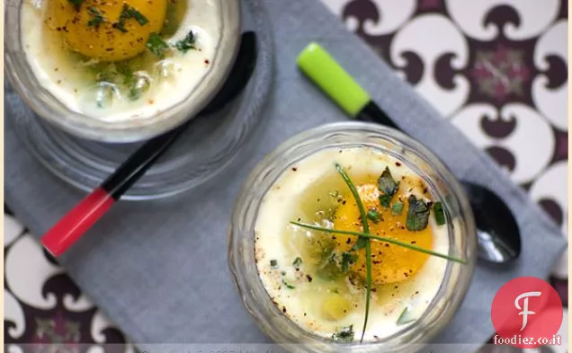 Uova En Cocotte con Salmone, Porro e le sue Mouillettes