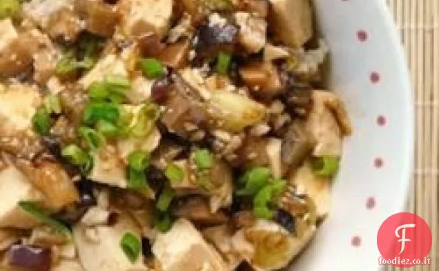 Tofu con carne di maiale macinata saltata in padella