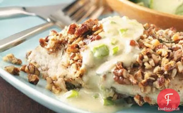 Pollo alle noci pecan con salsa al formaggio blu