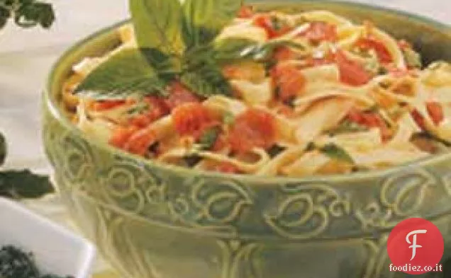 Fettuccine Al Pomodoro Basilico