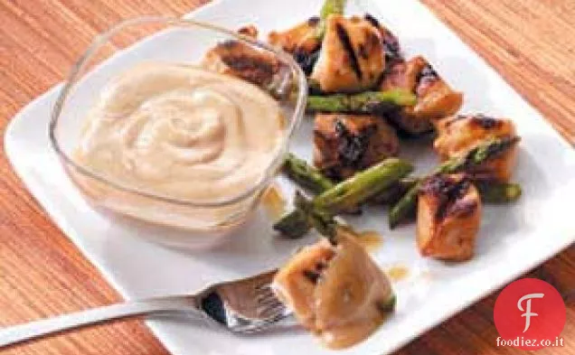 Spiedini di pollo e asparagi