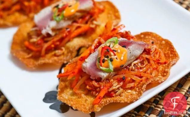 Germoglio di fagioli Kimchi Ahi Tostadas di tonno