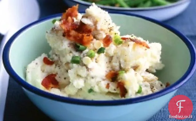 Insalata di patate con panna acida e scalogno