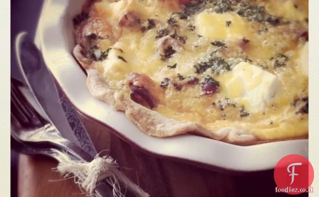 Crema di formaggio, cipolla caramellata e pancetta Quiche