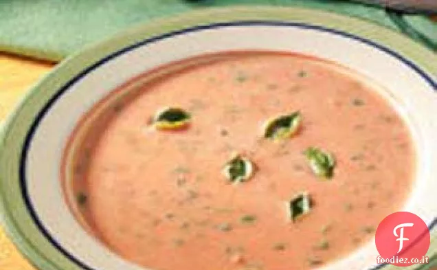 Zuppa cremosa di pomodoro e basilico