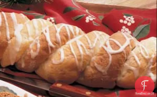 Torsioni di pane alla frutta