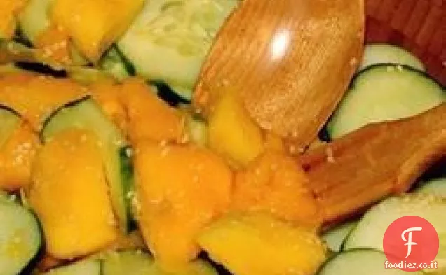 Insalata di cetrioli e mango