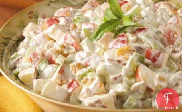 Insalata Waldorf con panna montata