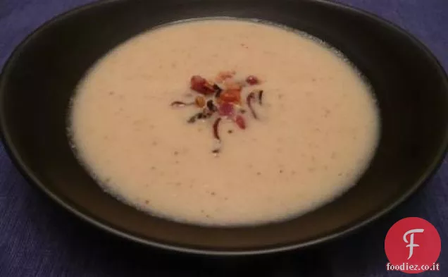 Zuppa di scalogno setosa con Pancetta croccante