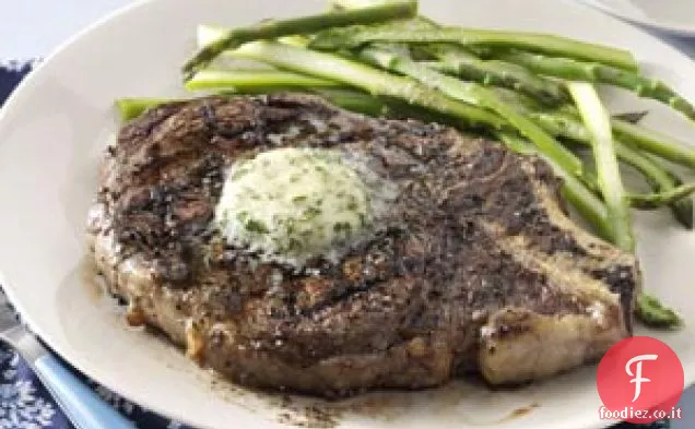 Ribeye alla griglia con burro alle erbe