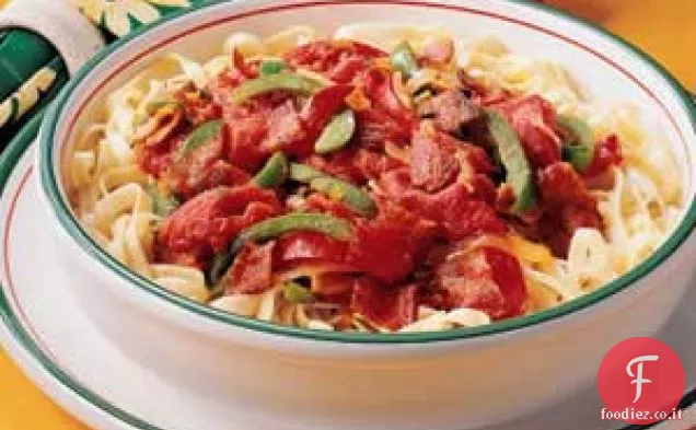 Pasta con pancetta e peperoni