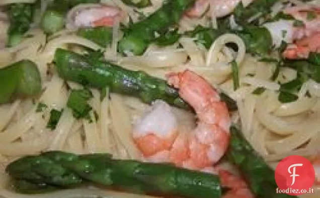 Fettuccine gamberi e asparagi